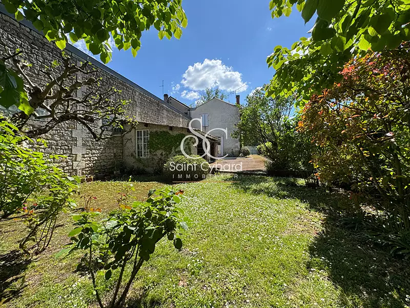 Maison, 160 m²