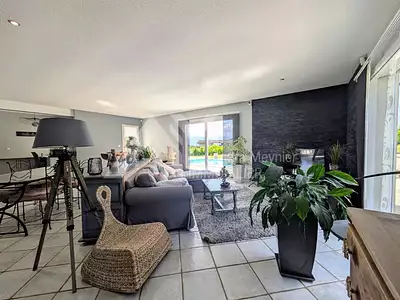 Maison, 176,68 m²