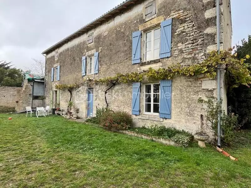 Maison, 180 m²