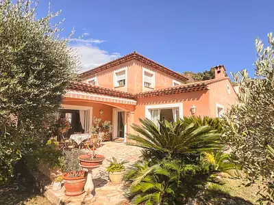 Maison, 174,28 m²