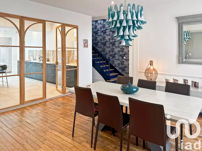 Maison, 220 m²