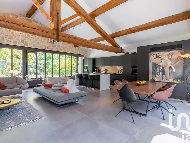 Maison, 207 m²