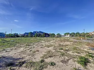 Terrain, 1 011 m²