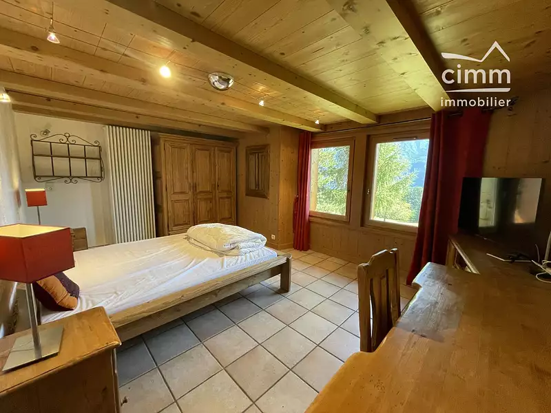 Maison, 240 m²