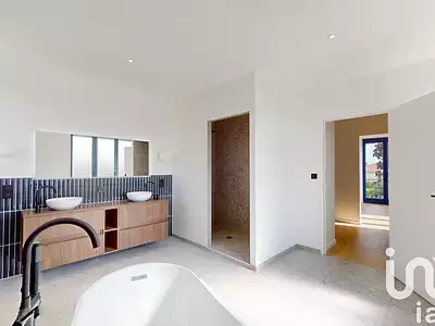 Maison, 228 m²