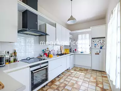 Maison, 180 m²