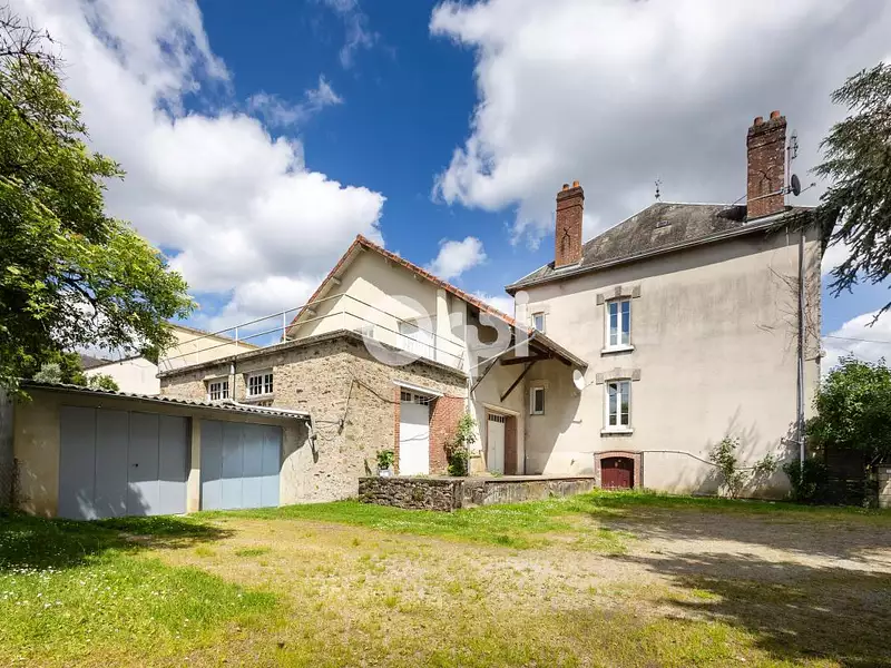 Maison, 180 m²