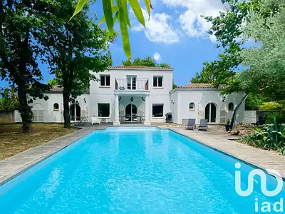 Maison, 239 m²