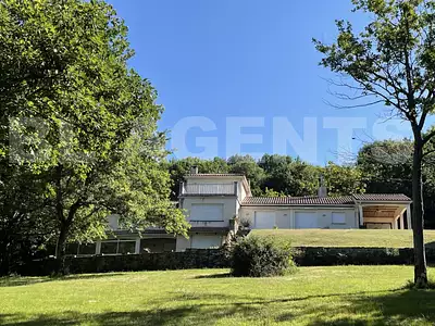 Maison, 340 m²