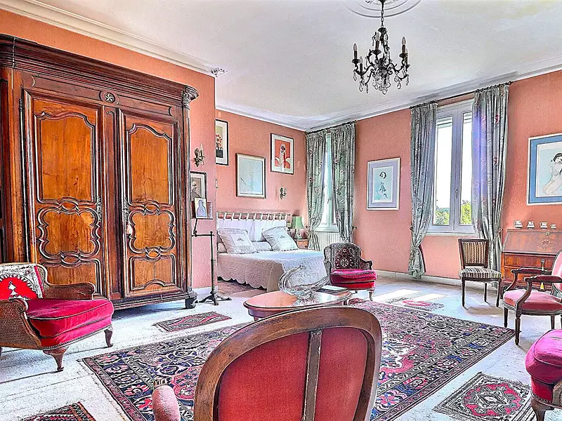Maison, 250 m²