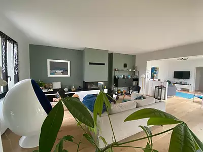 Maison, 248 m²