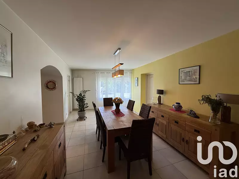 Maison, 208 m²
