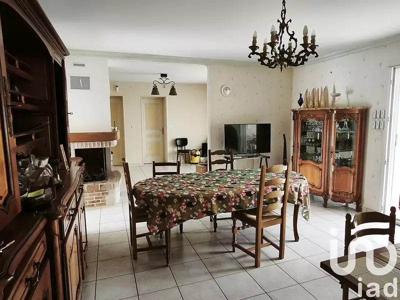 Maison, 244 m²