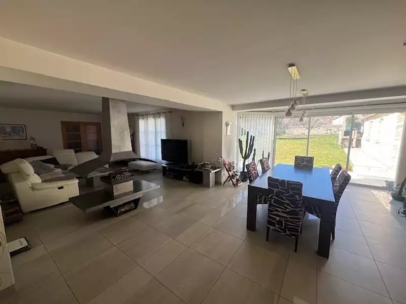 Maison, 193 m²