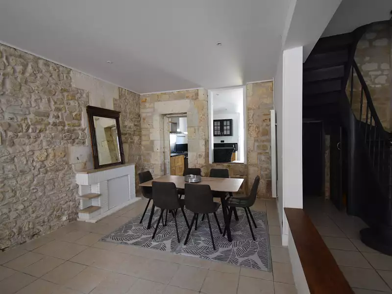 Maison, 151 m²