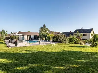 Maison, 280 m²