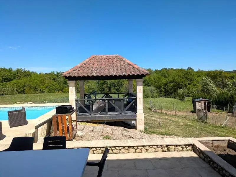 Maison, 900 m²