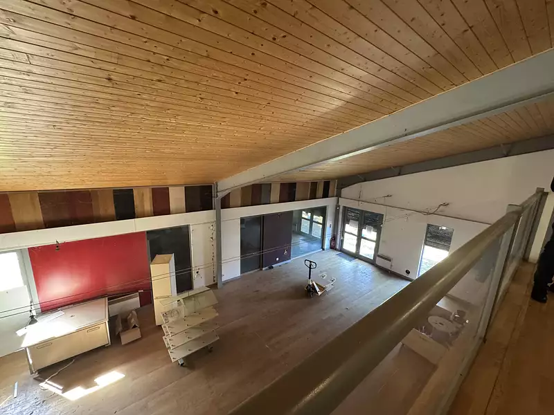 Divers, 594 m²