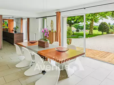Maison, 295 m²