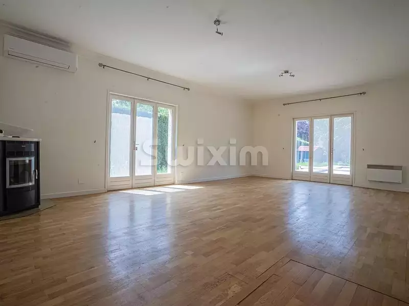 Maison, 223 m²