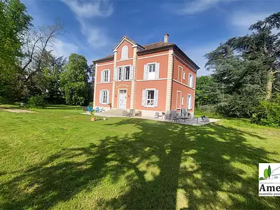 Maison, 250 m²