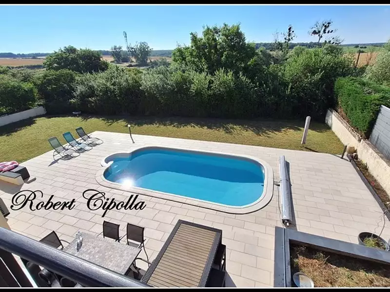 Maison, 185 m²