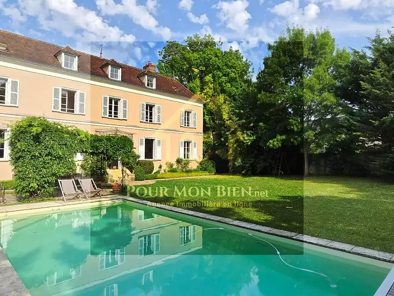 Maison, 345 m²