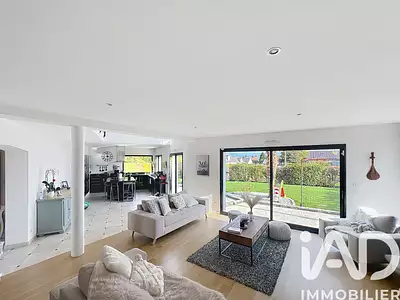 Maison, 215 m²