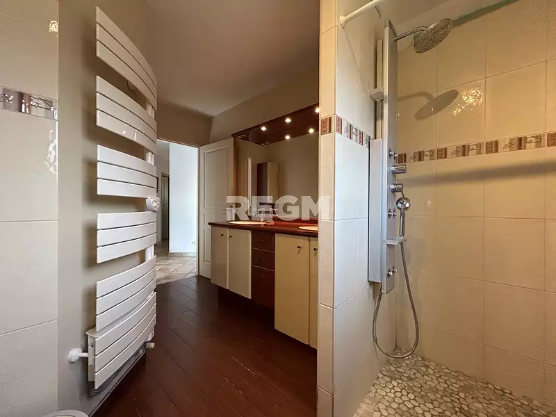 Maison, 147 m²