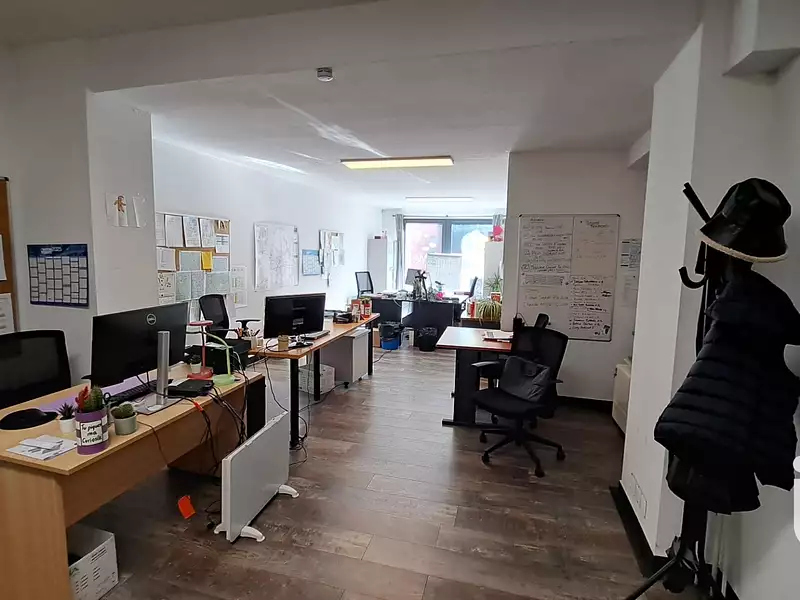 Immeuble, 643 m²