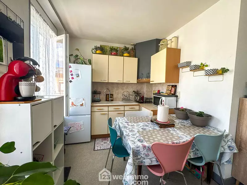 Immeuble, 233 m²