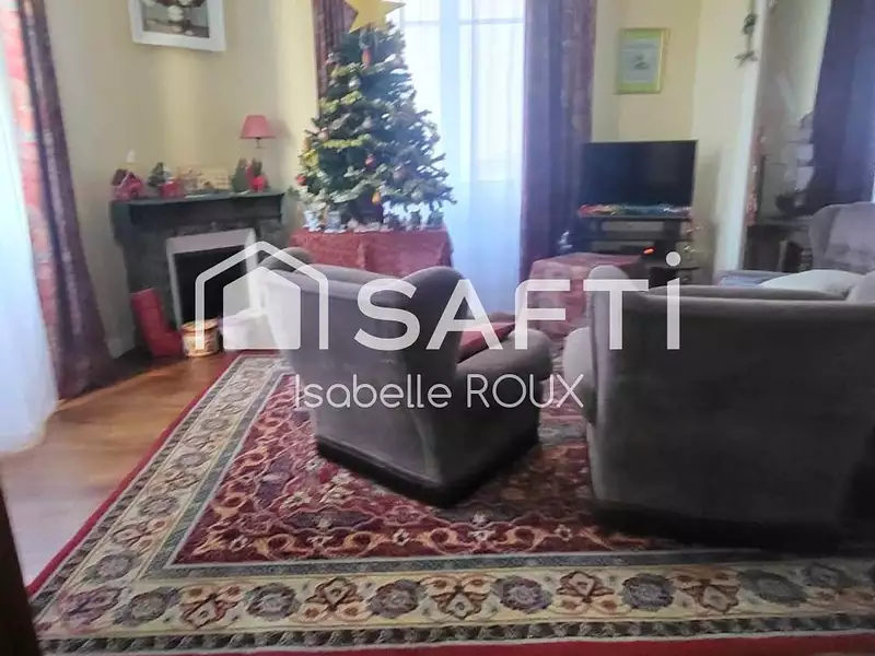 Maison, 220 m²