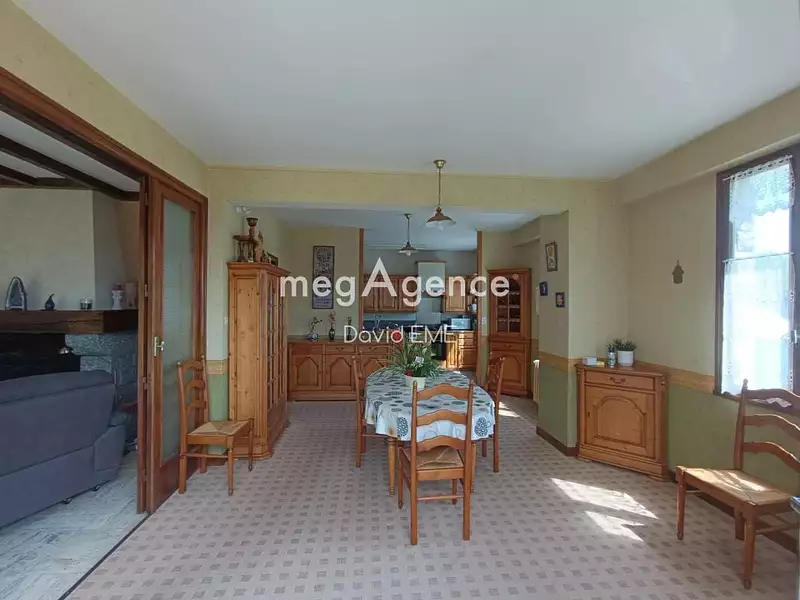 Maison, 241 m²