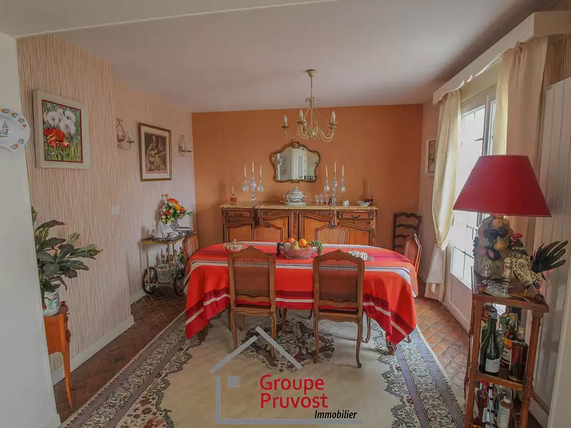 Maison, 280 m²