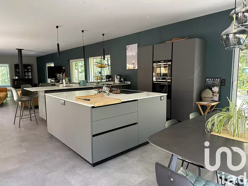 Maison, 320 m²
