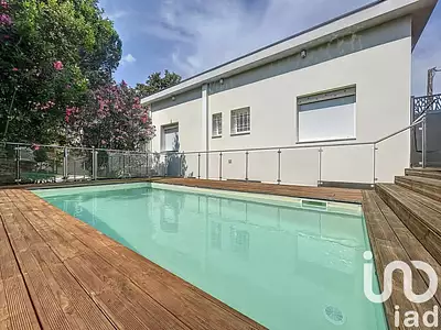 Maison, 220 m²