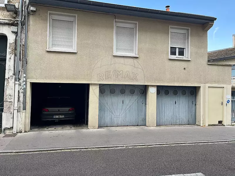 Parking, 14 m²