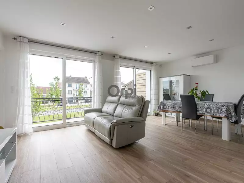 Maison, 253 m²