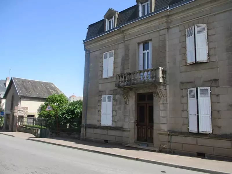 Maison, 240 m²