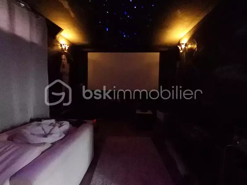 Maison, 326 m²