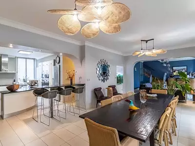 Maison, 333 m²