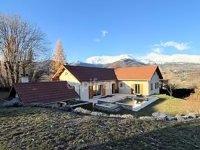 Maison, 211 m²