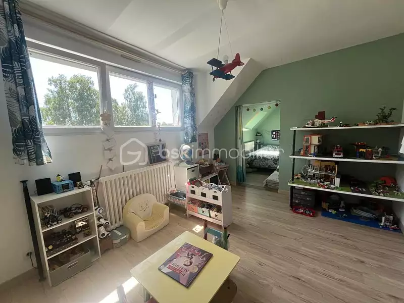 Maison, 168 m²