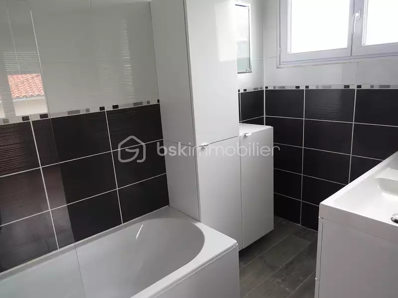 Maison, 84 m²