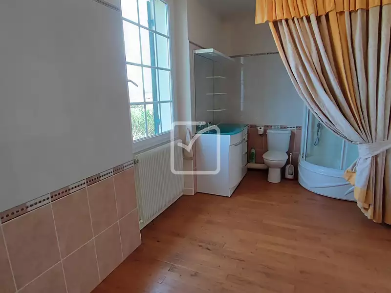 Divers, 260 m²