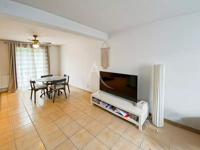 Maison, 75 m²
