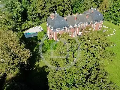 Maison, 806 m²