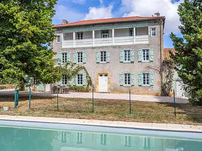 Maison, 303 m²