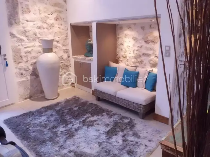 Maison, 208 m²