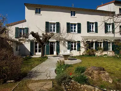 Maison, 244 m²